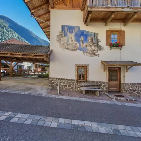 Hubertus Bei Meran Apartment *